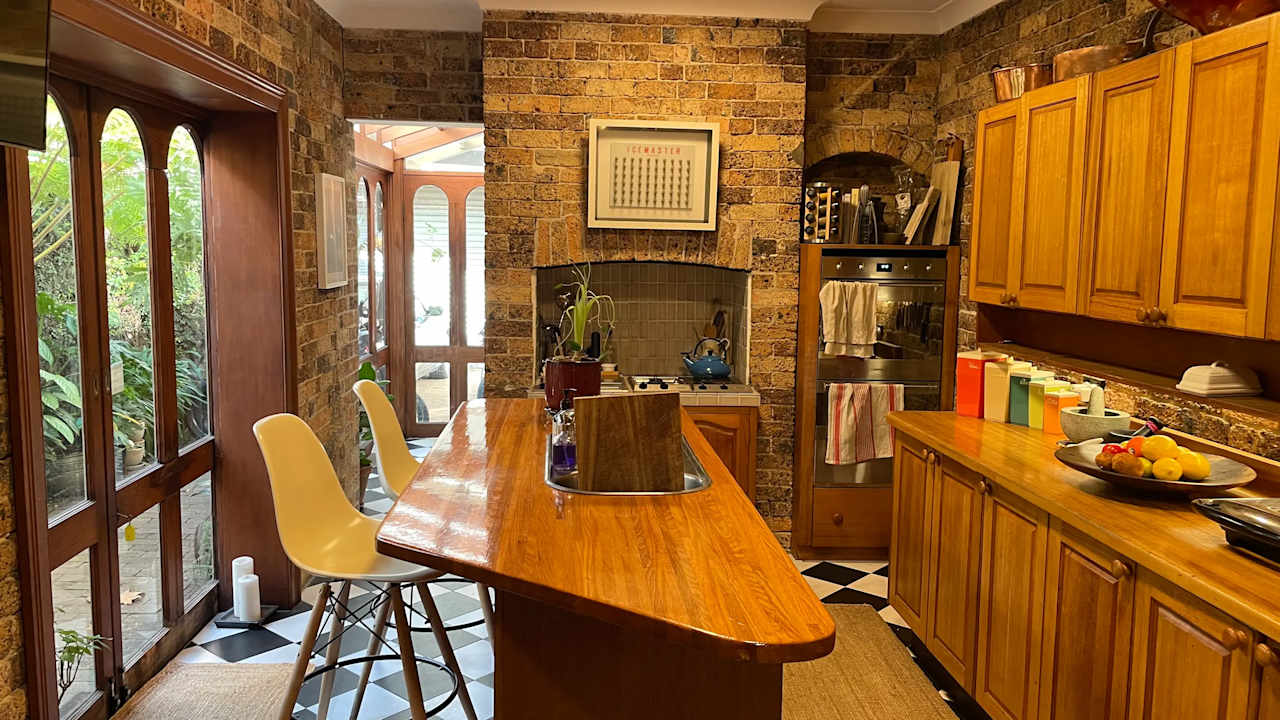 Unfurnished room in a share house