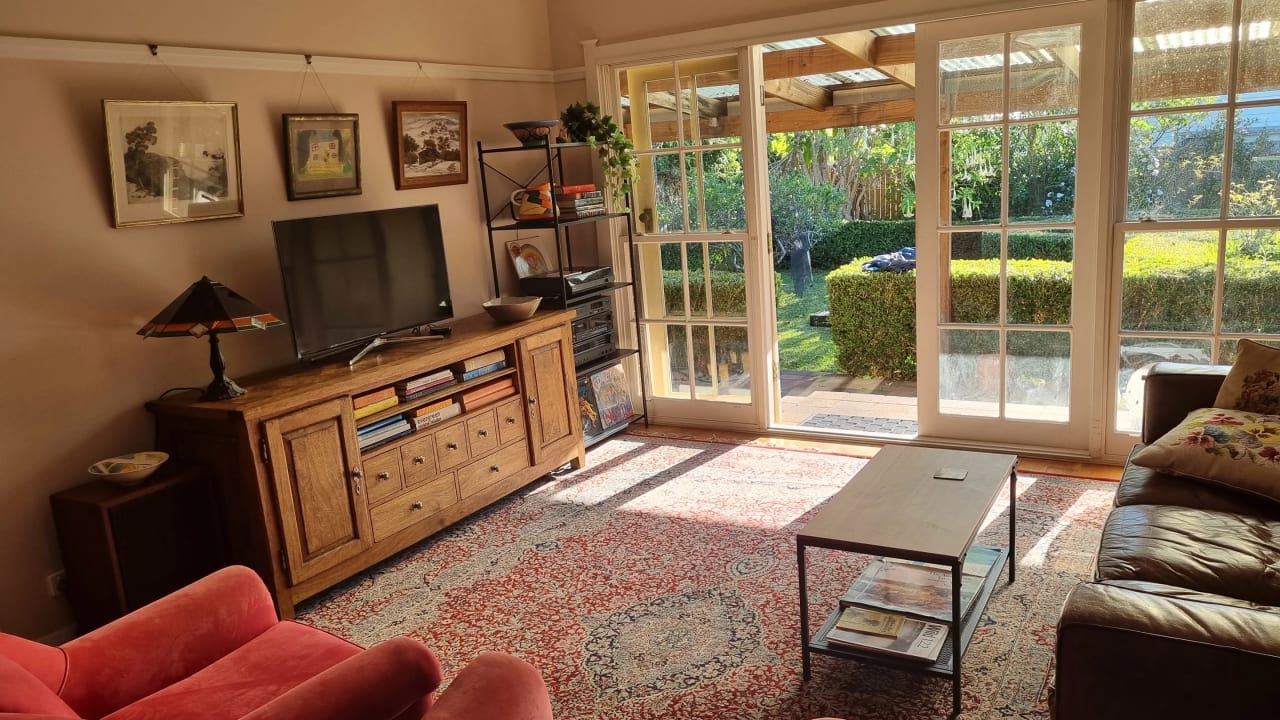 Unfurnished room with own bathroom