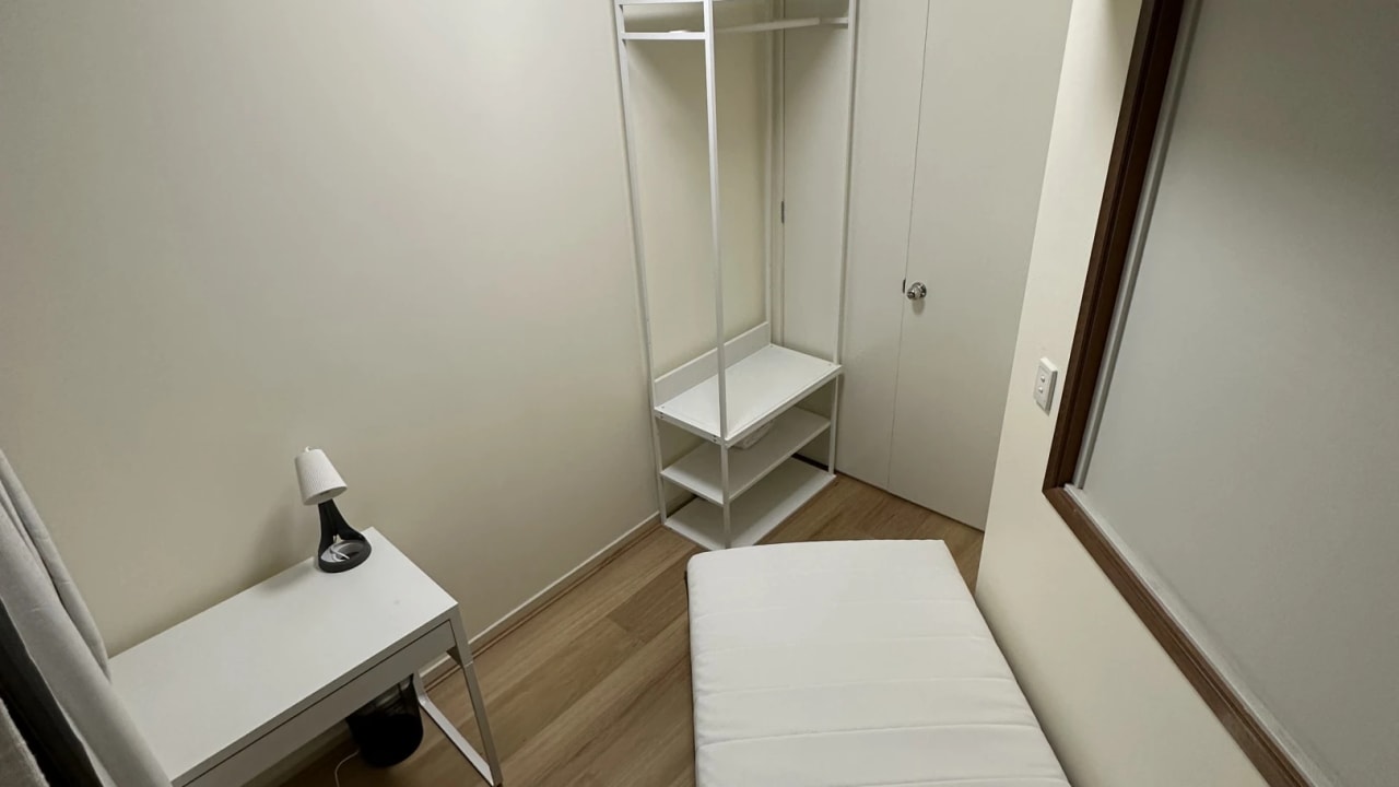 Furnished room in a flatshare