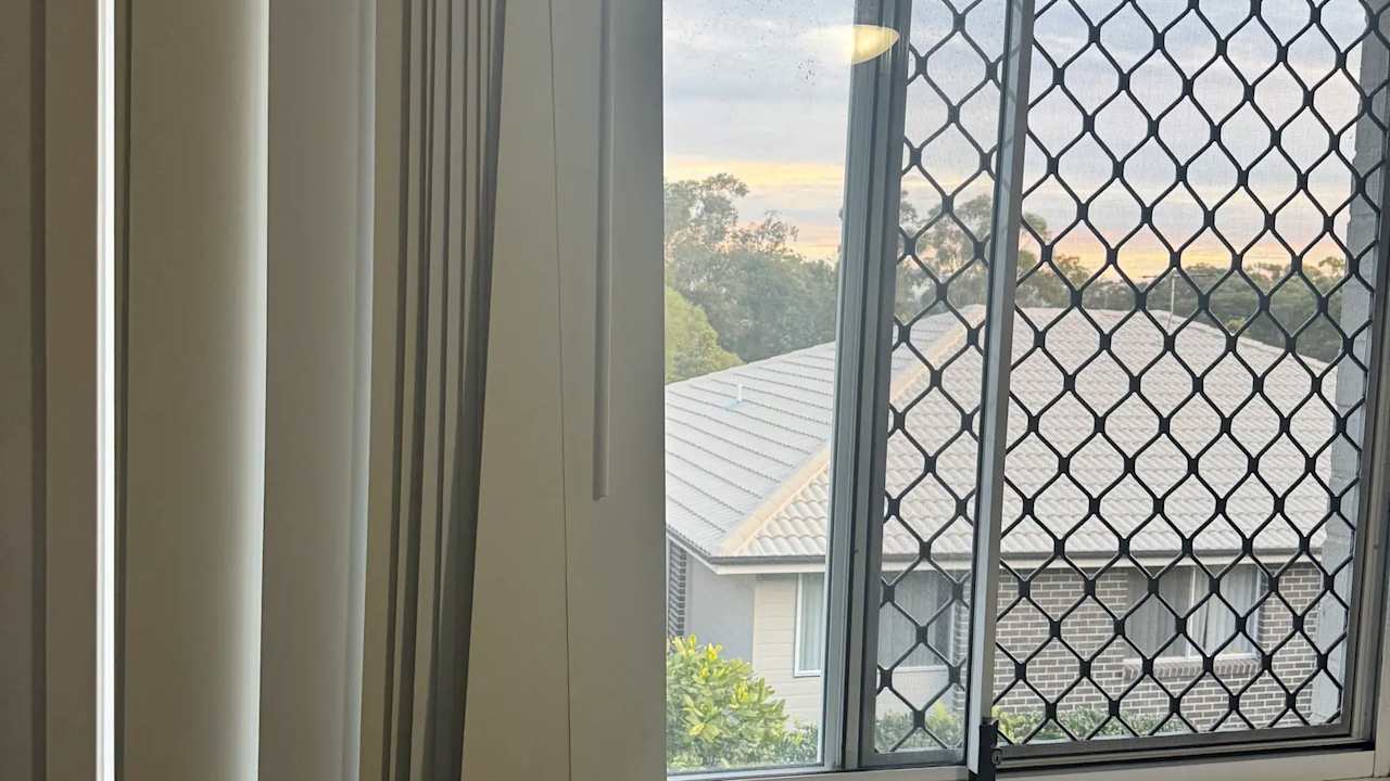 Unfurnished room in a share house