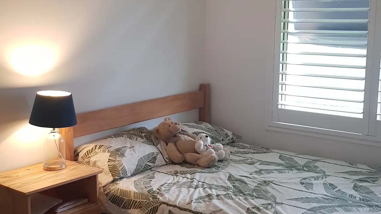 Room in a share house