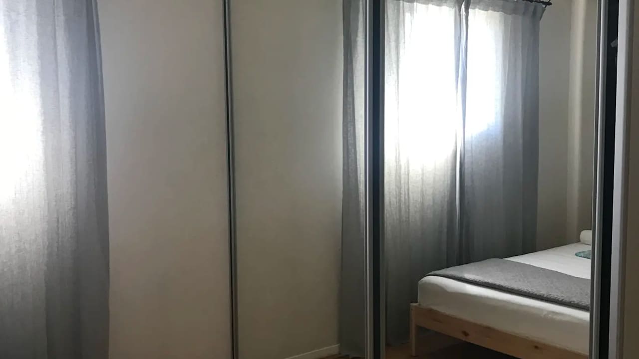 Furnished room with ensuite in a flatshare