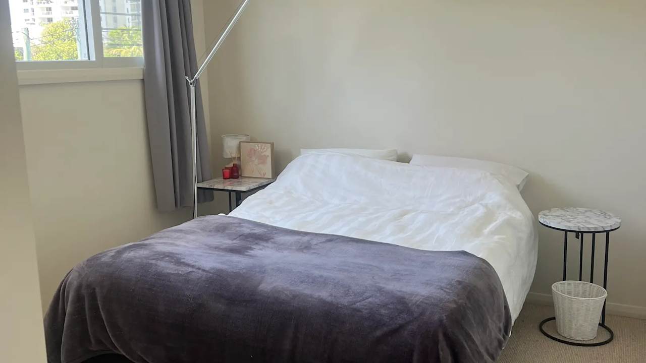 Furnished room with own bathroom