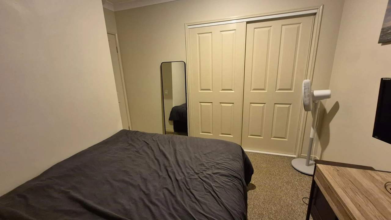 Unfurnished room in a share house