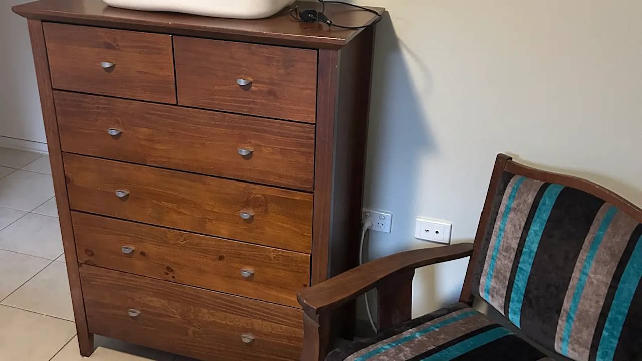 Furnished room with own bathroom
