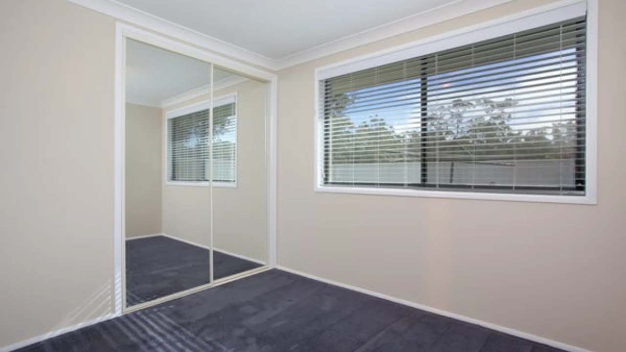 Room in a share house