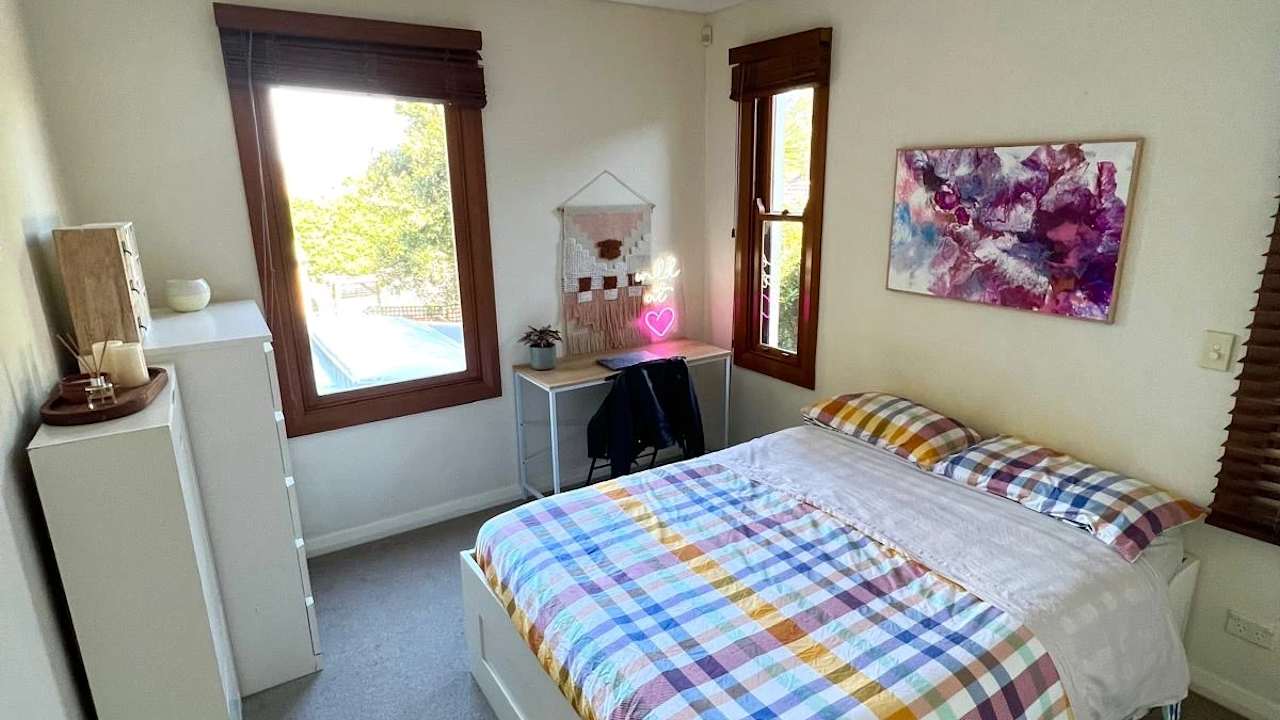 Furnished room in a share house