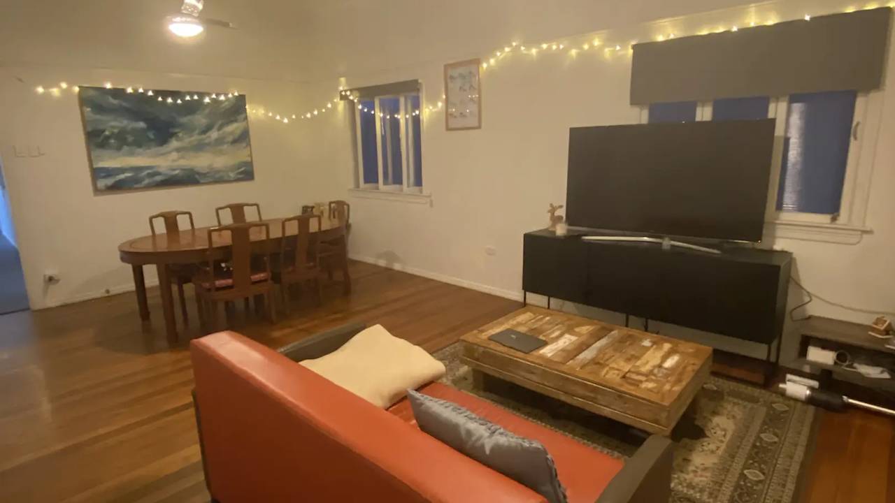 Unfurnished room in a share house