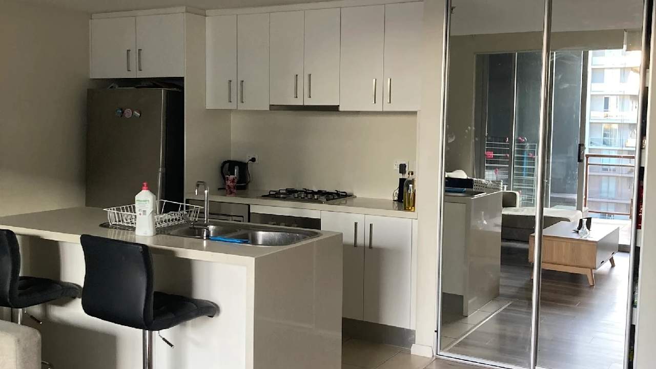 Furnished room in a flatshare