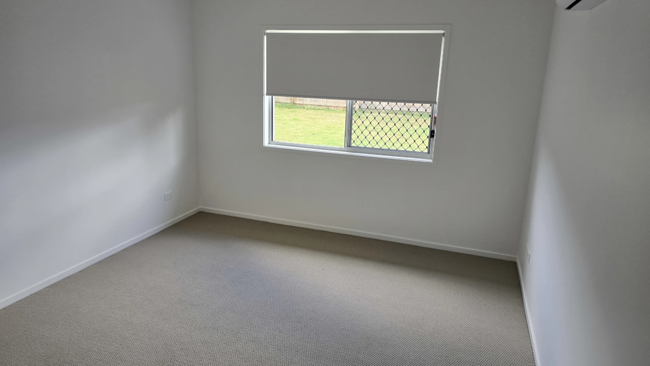 Unfurnished room with own bathroom