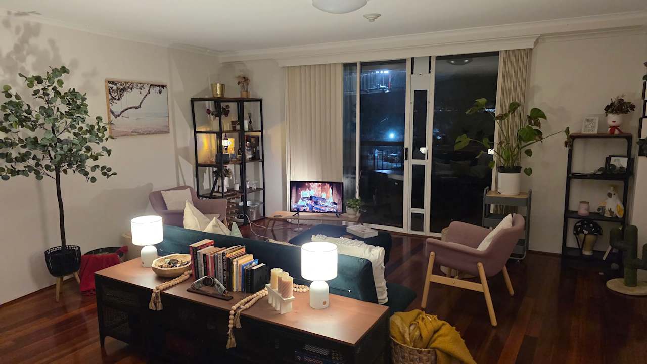 Furnished room in a flatshare