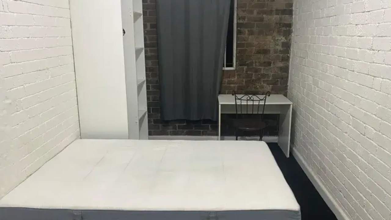Furnished room studio flat for rent