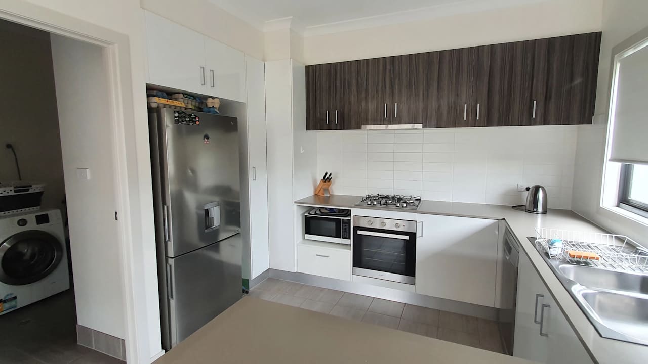 Unfurnished room in a share house