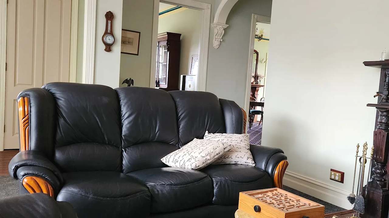 Furnished room with own bathroom