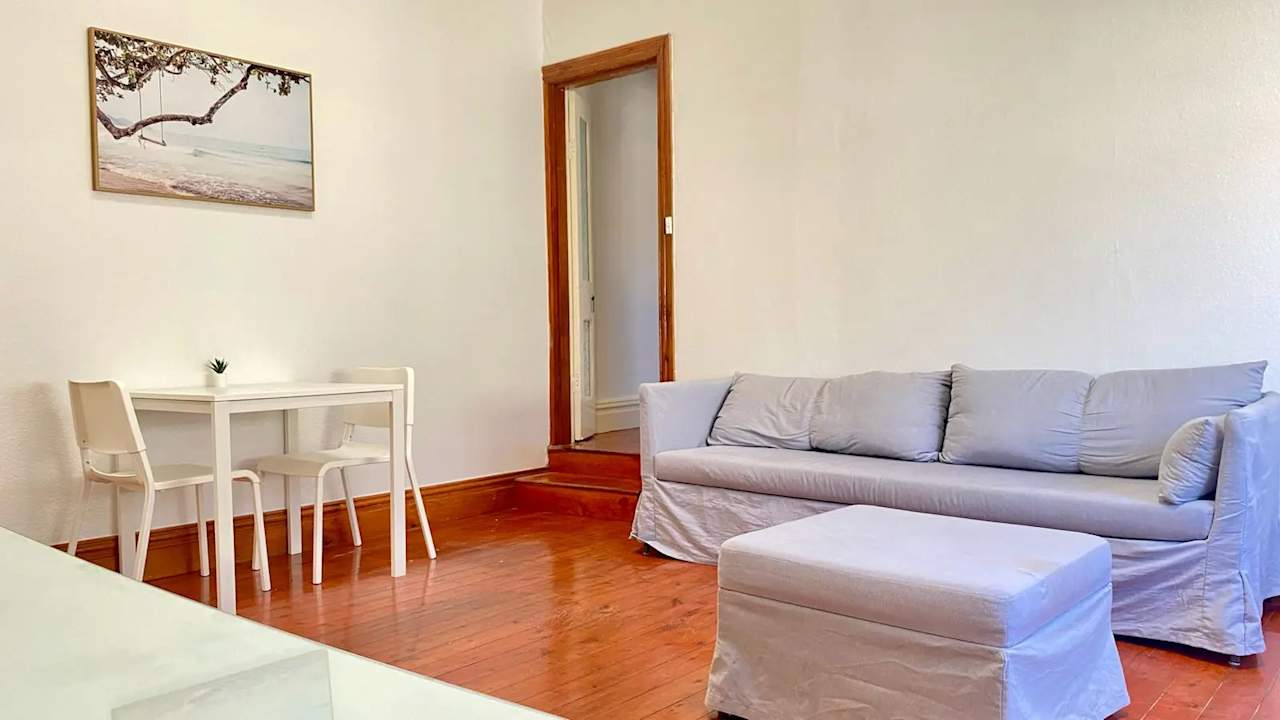 Furnished room in a share house