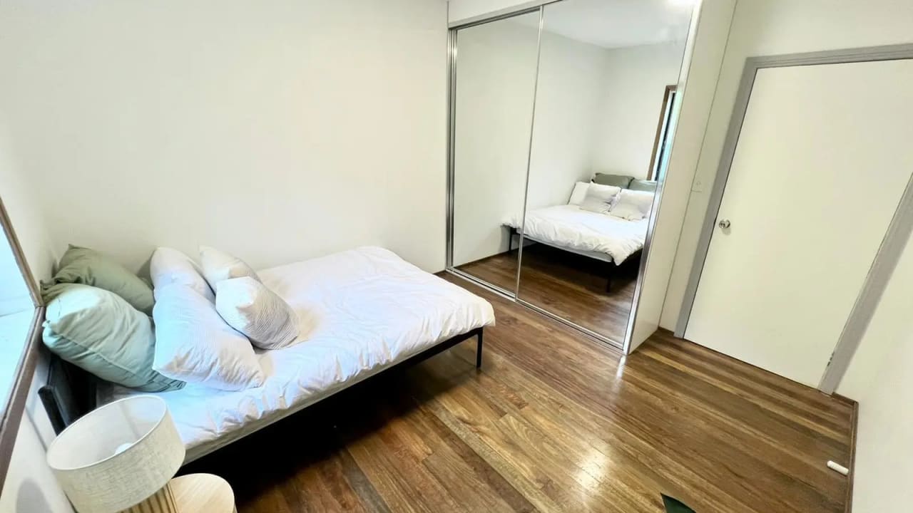 Room in a share house