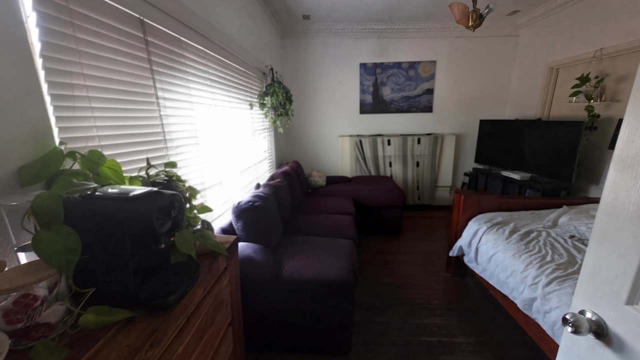 Room in a share house