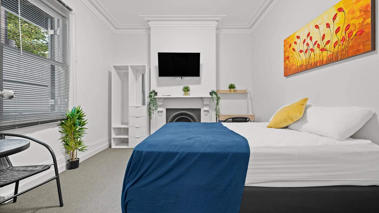 Furnished room with own bathroom