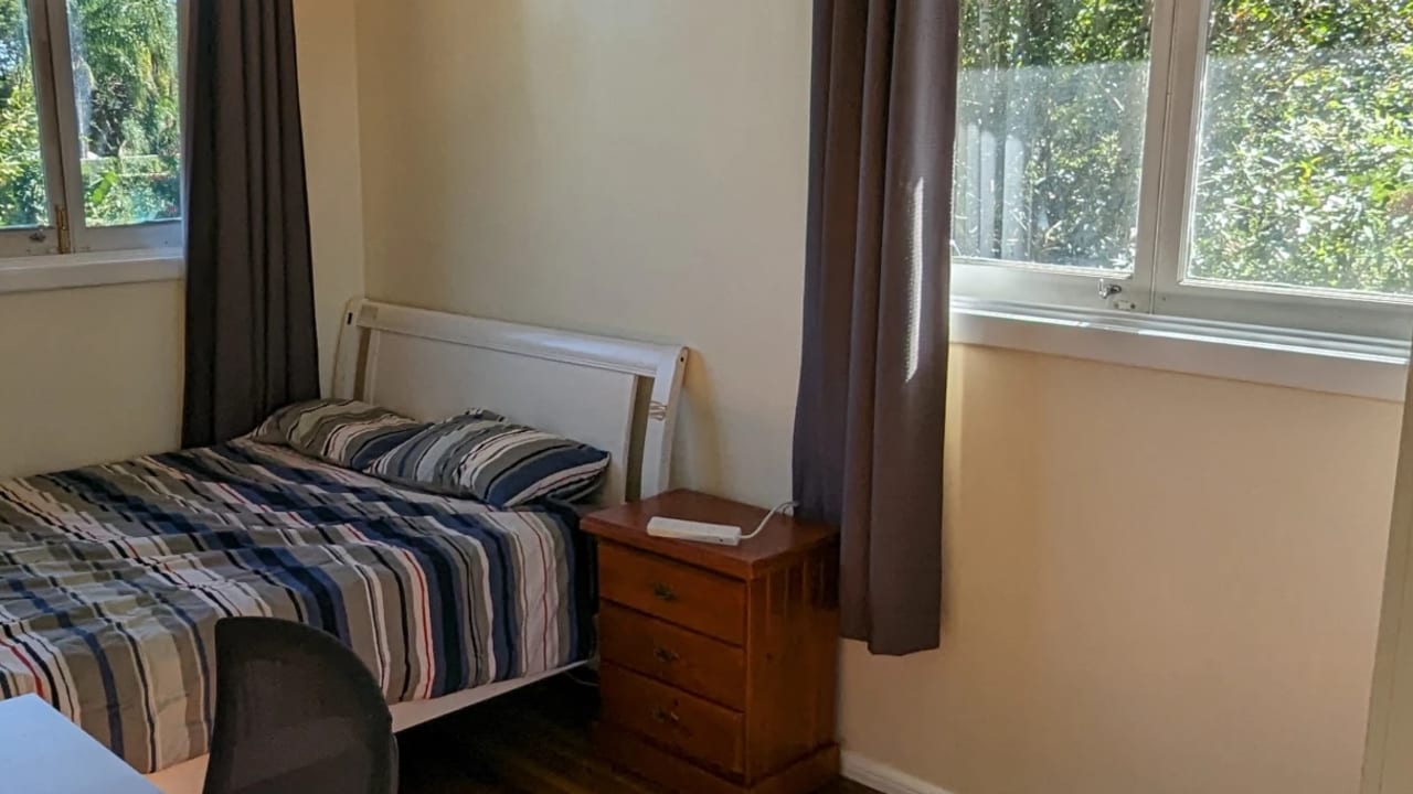 Furnished room in a share house