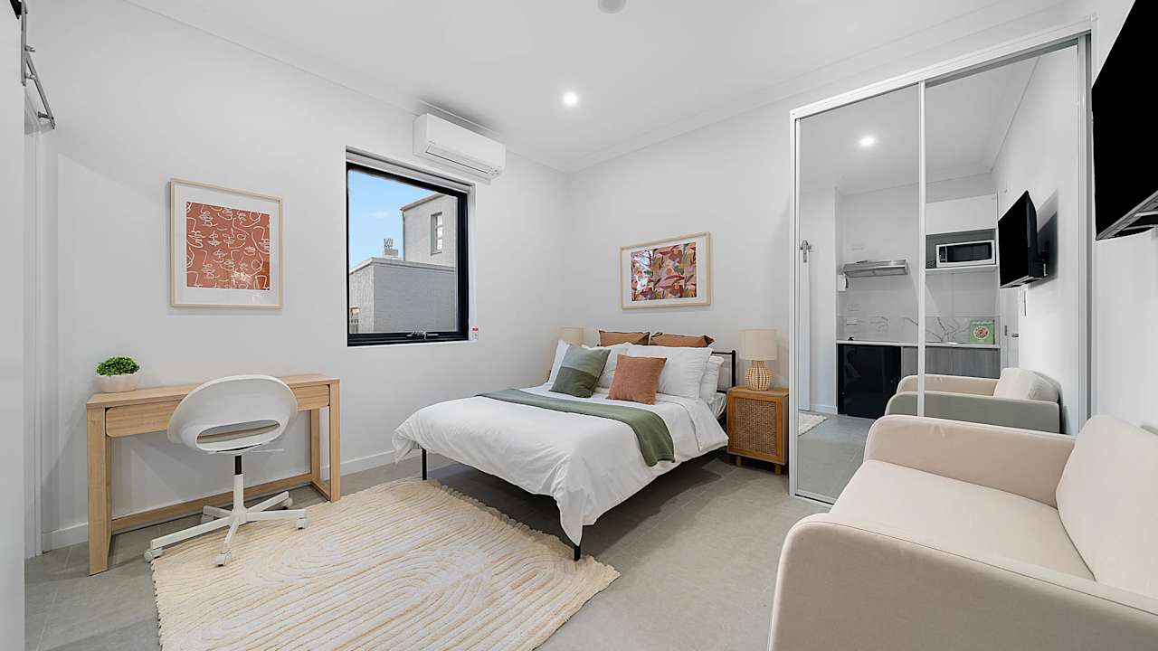 Room studio flat for rent