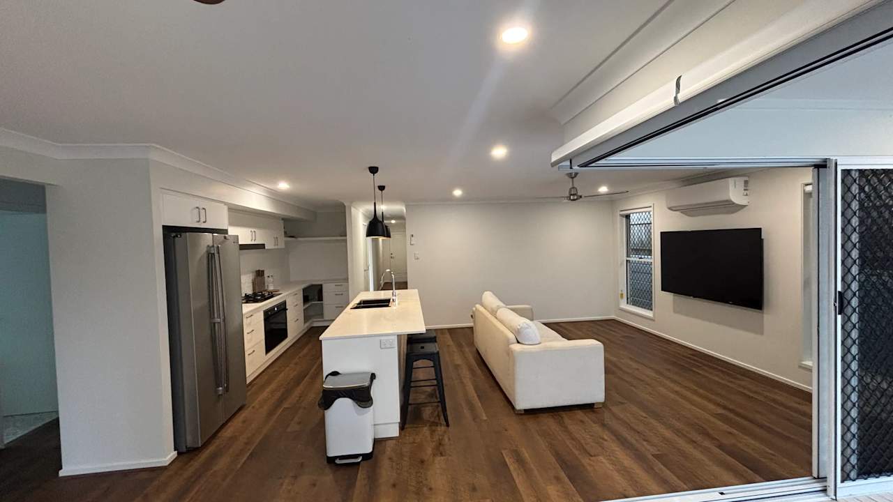 Unfurnished room with own bathroom