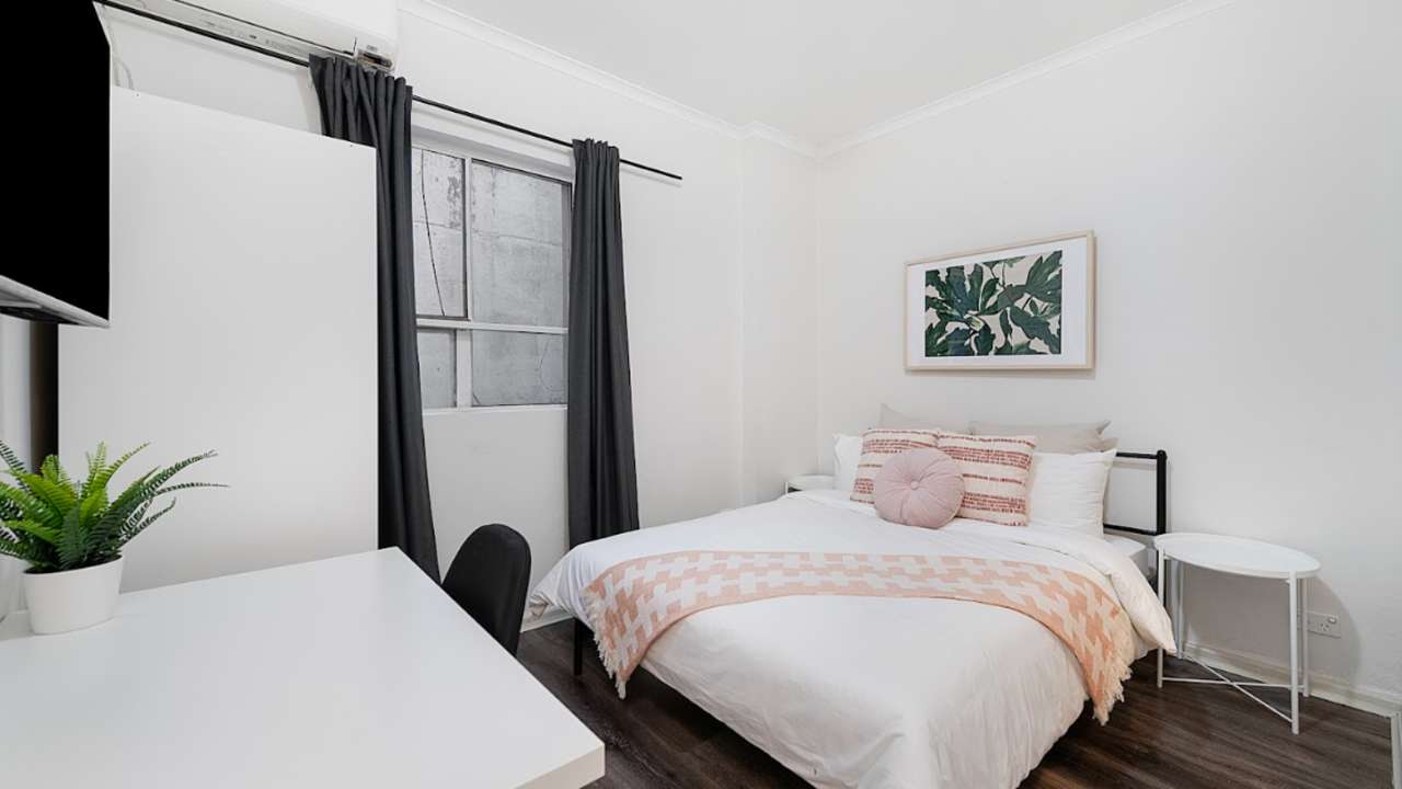 Room with ensuite in a share house