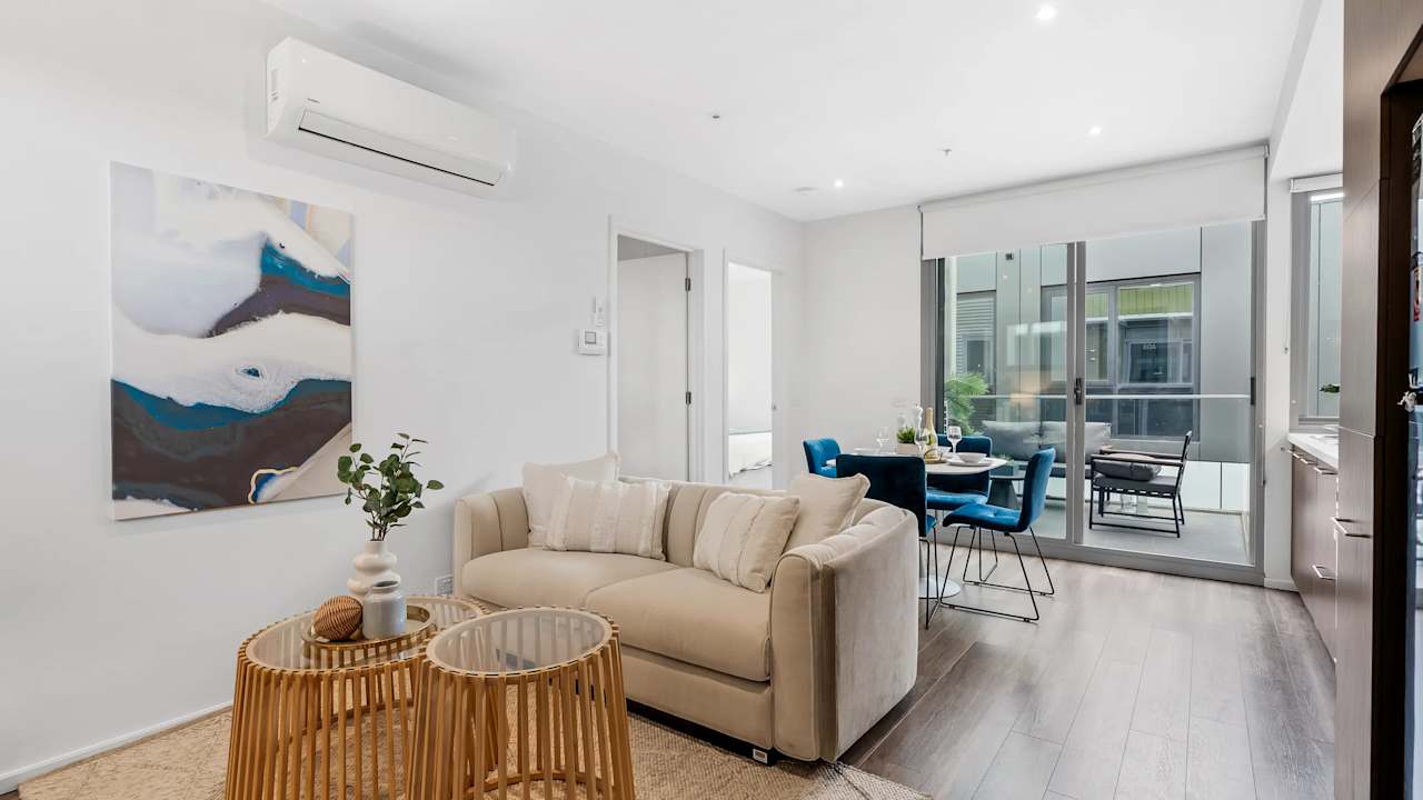 Whole property with 2 rooms for rent