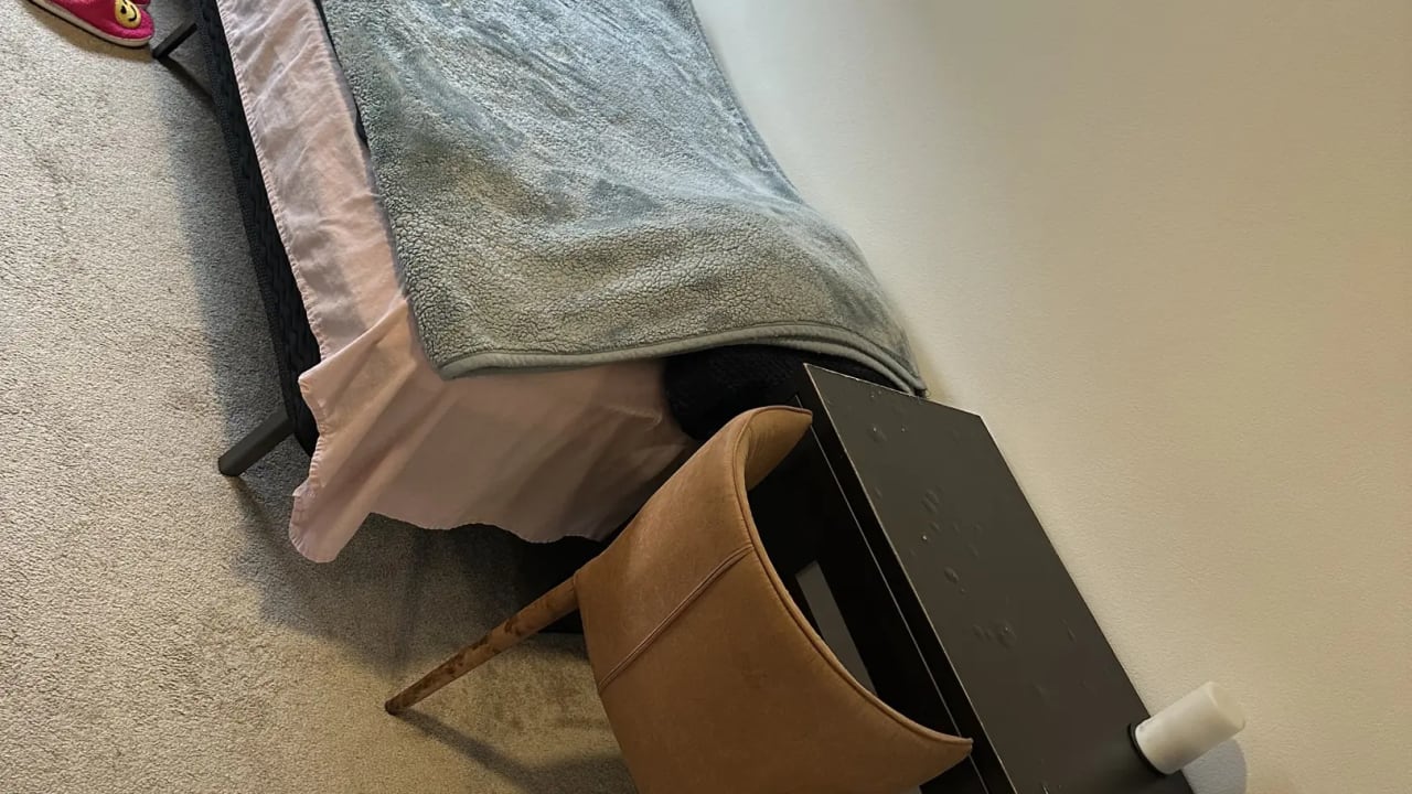 Furnished room in a flatshare
