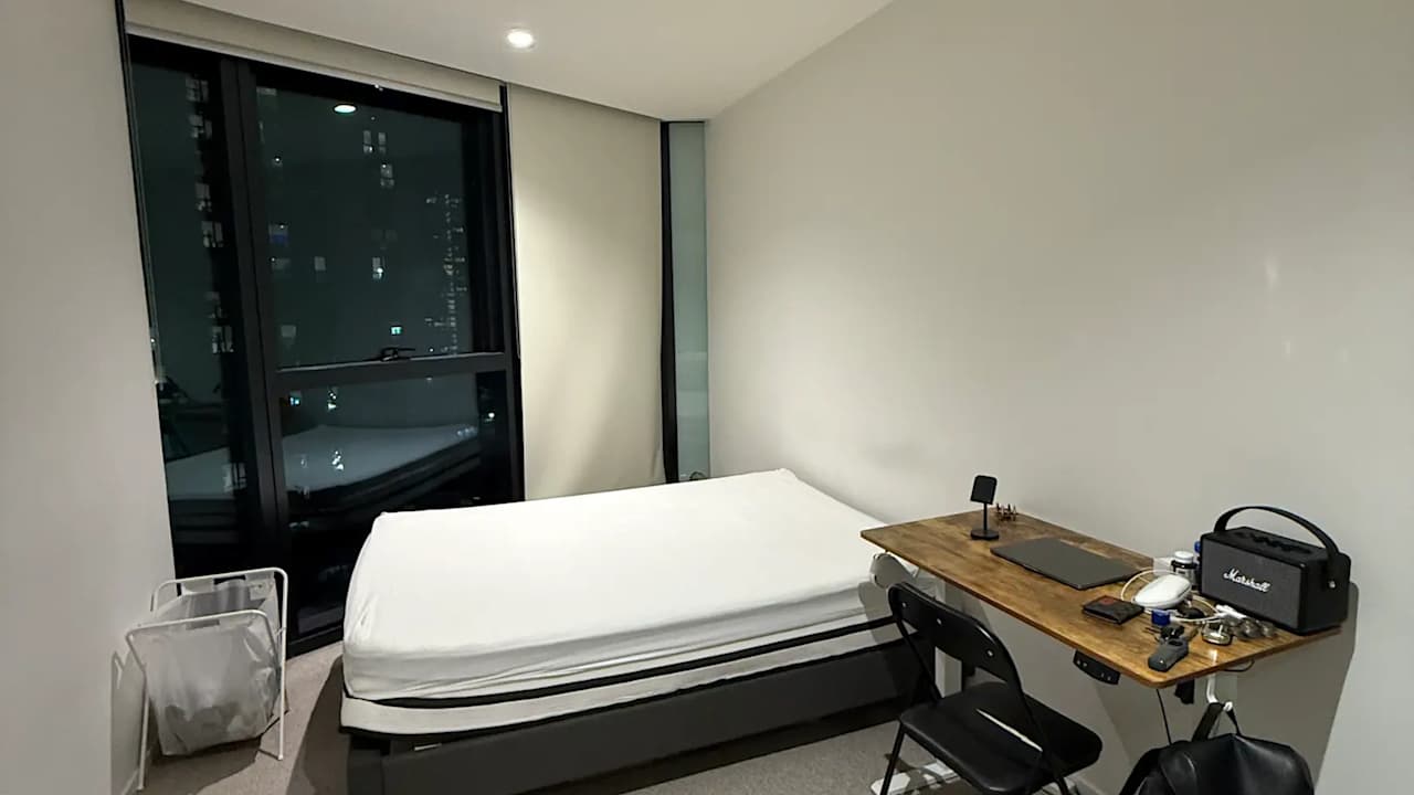 Furnished room with own bathroom