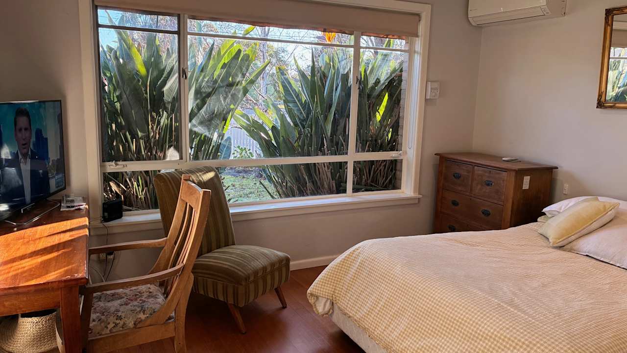 Room in a share house