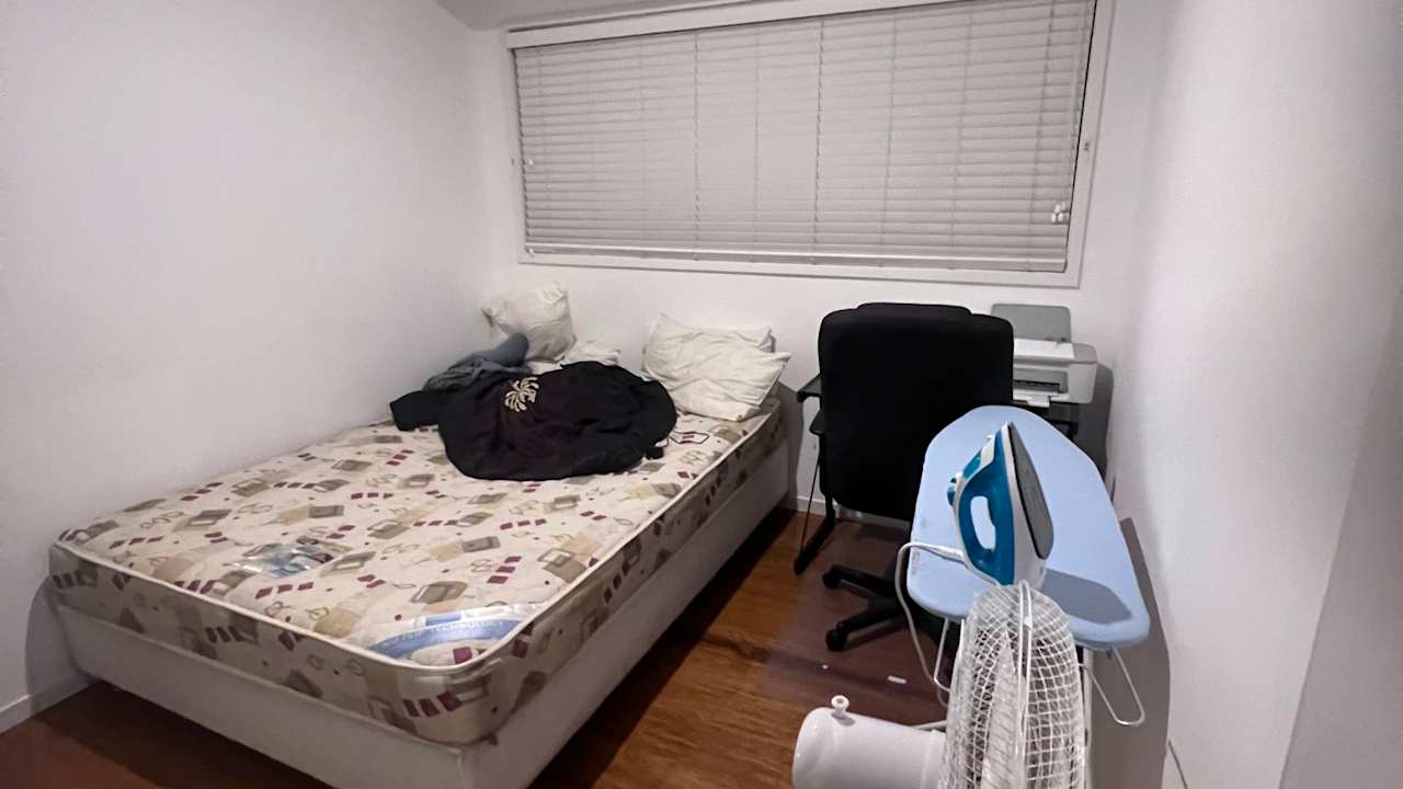 Unfurnished room in a share house