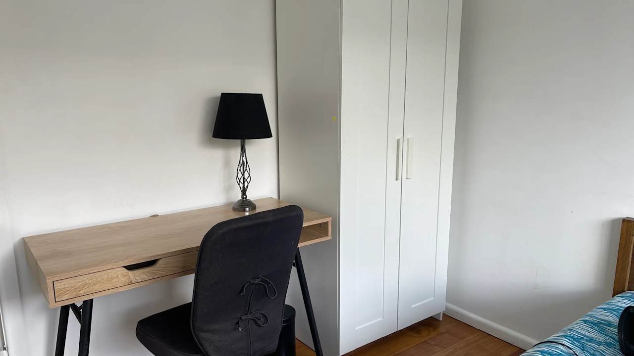 Furnished room in a share house