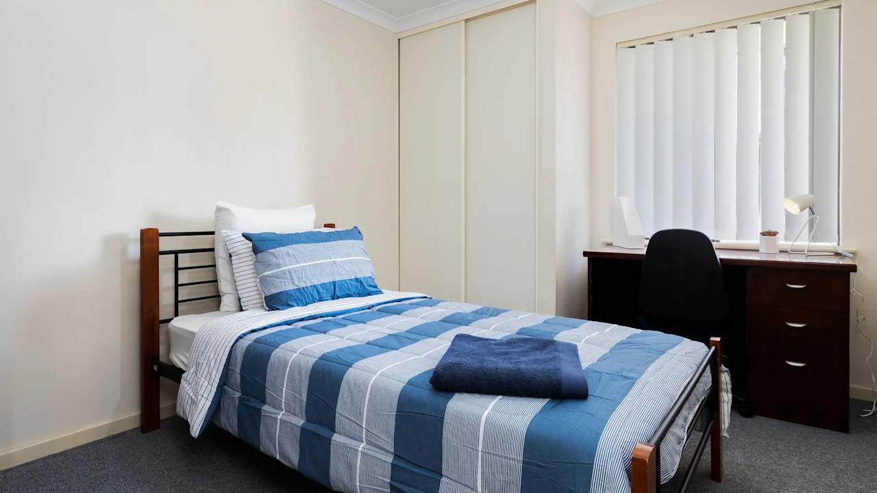 Furnished room in a share house