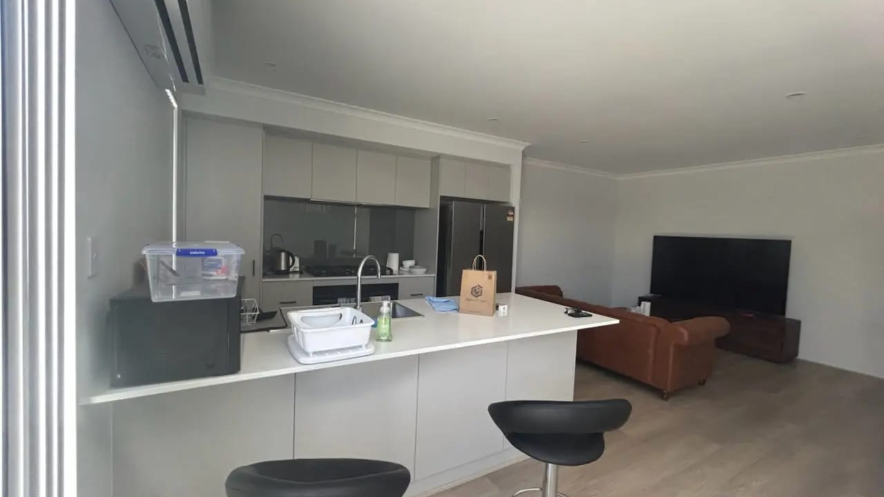 Furnished room with own bathroom