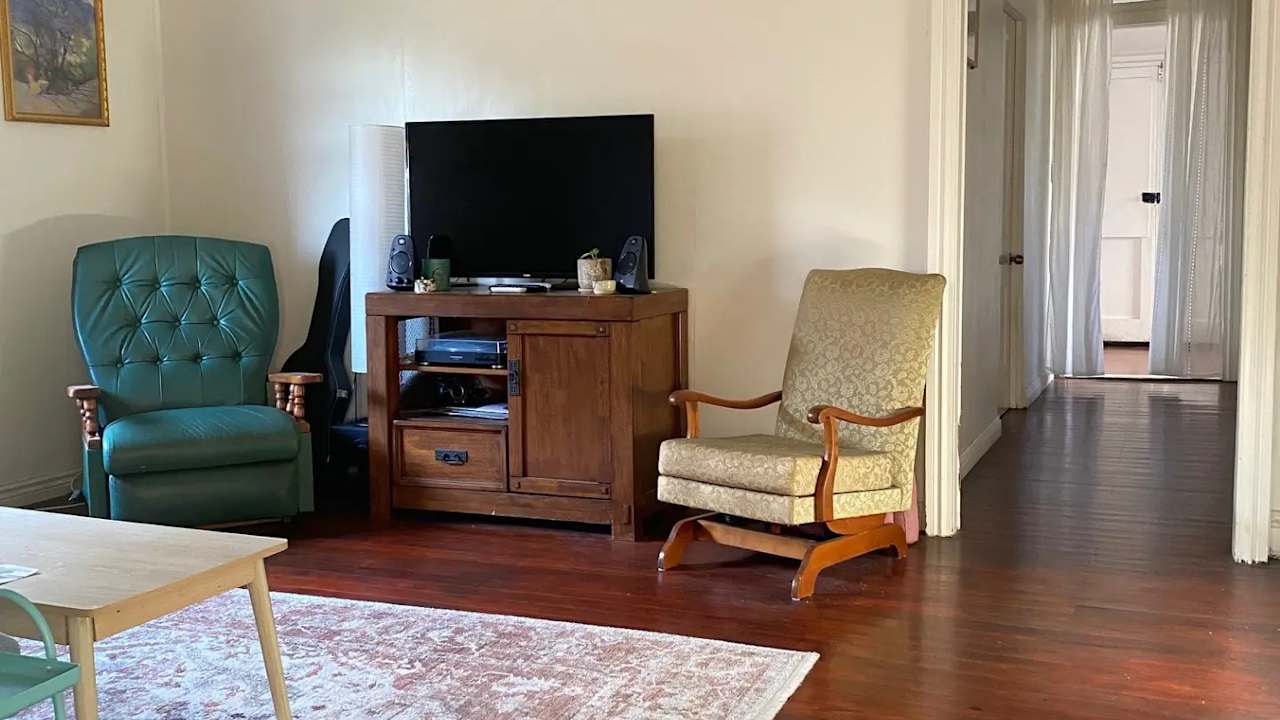 Room in a share house