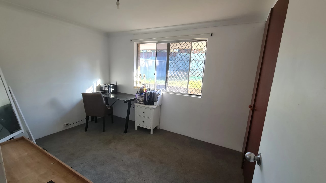 Unfurnished room in a share house