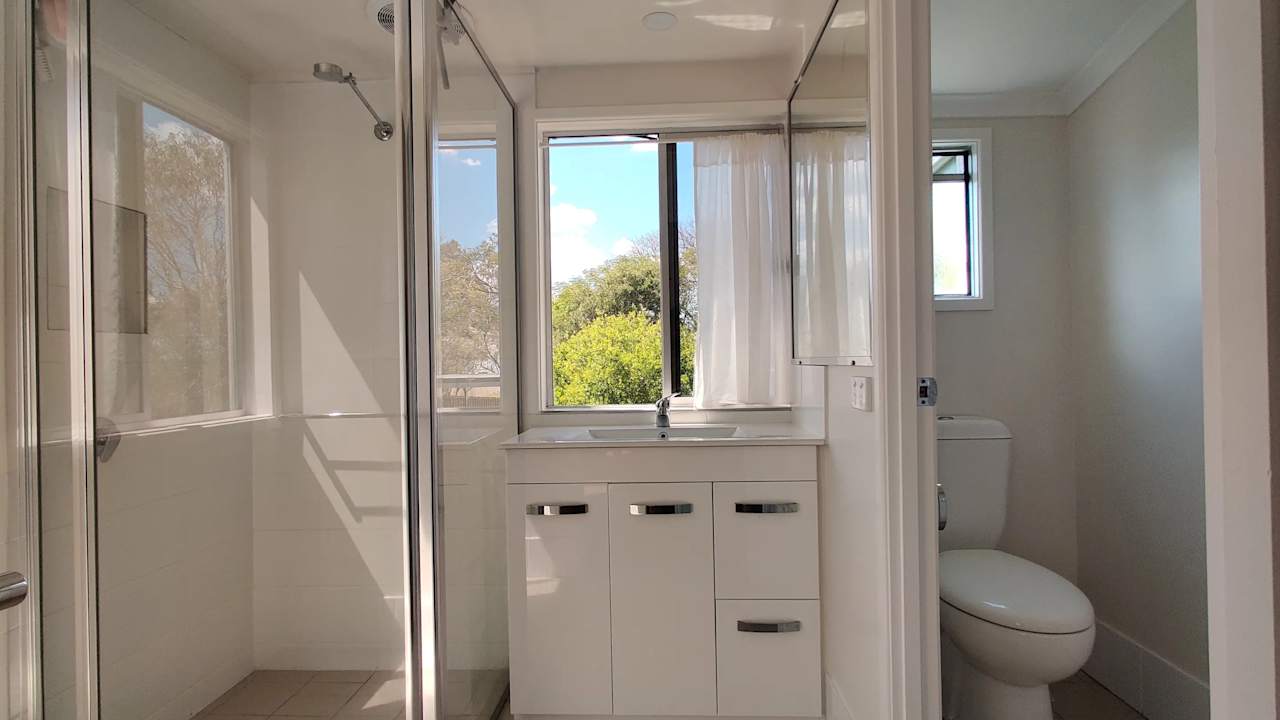 Room with ensuite in a share house