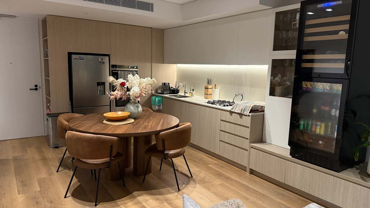 Furnished room in a flatshare