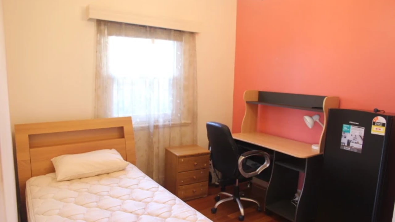 Furnished room with own bathroom