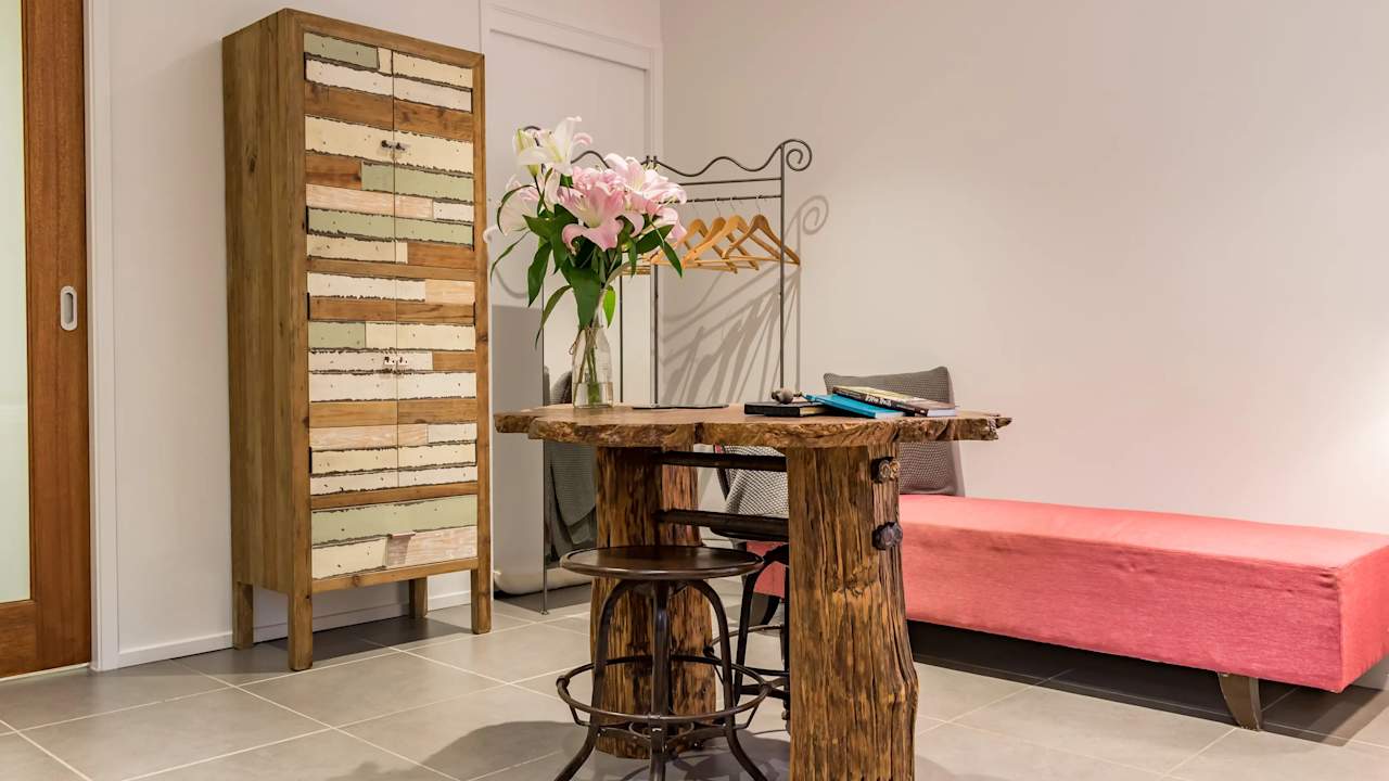 Furnished room studio flat for rent