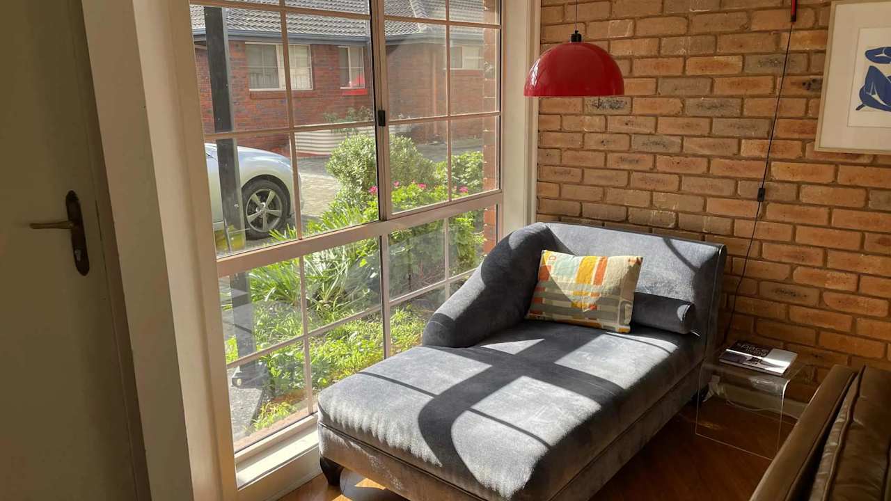 Unfurnished room in a flatshare
