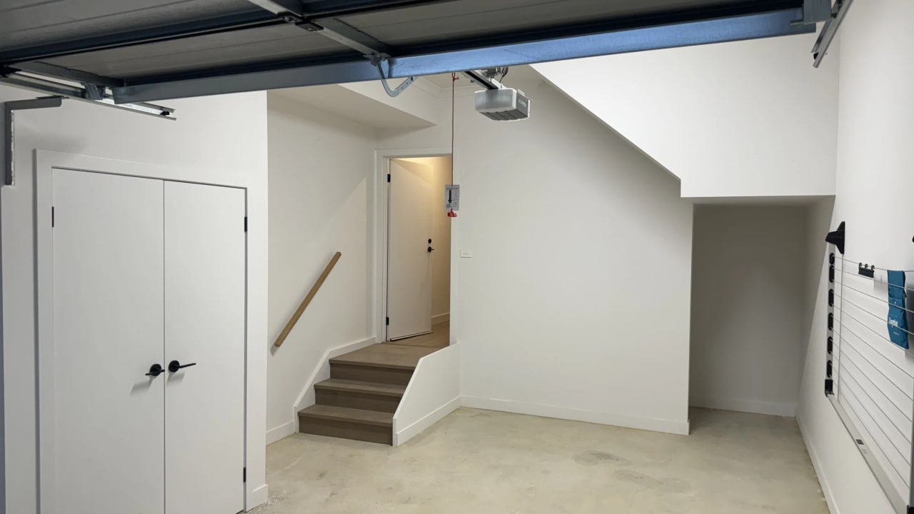 Room with ensuite in a share house