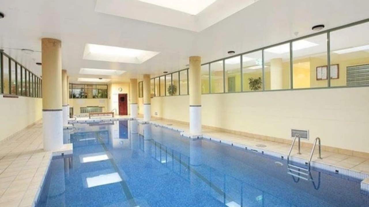 Unfurnished room with own bathroom