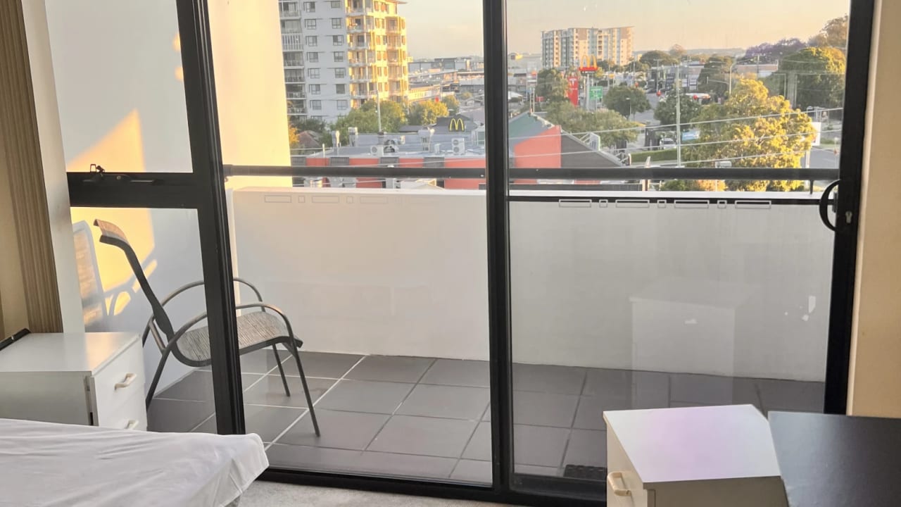 Furnished room with own bathroom