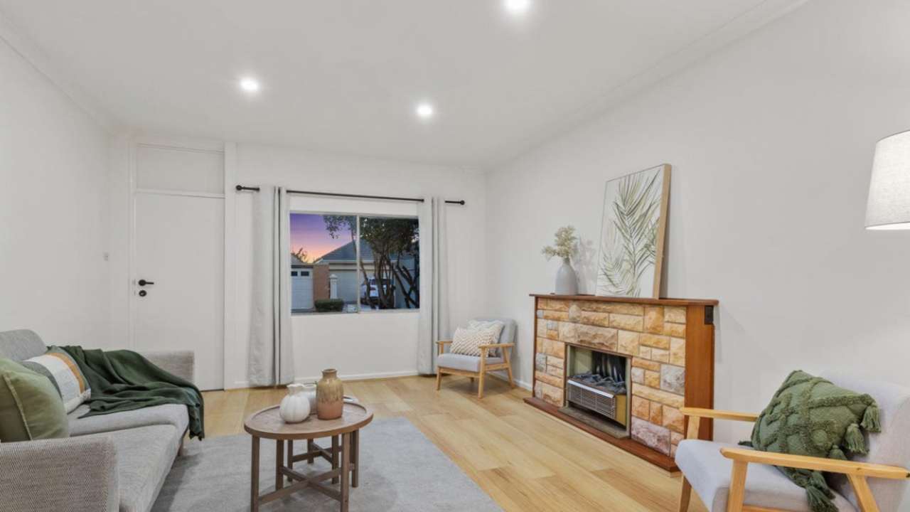 Furnished room studio flat for rent