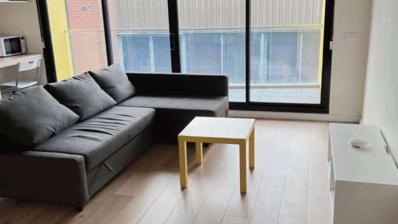 Whole property with 2 rooms for rent