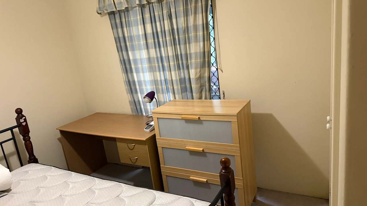 Furnished room in a share house