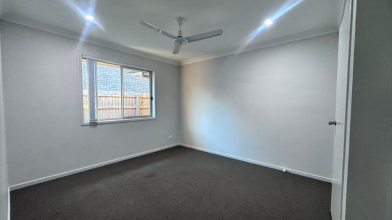 Unfurnished room in a share house