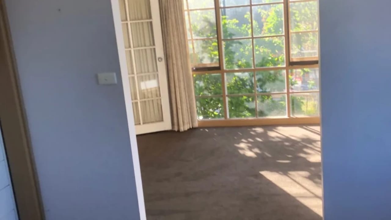 Room in a share house