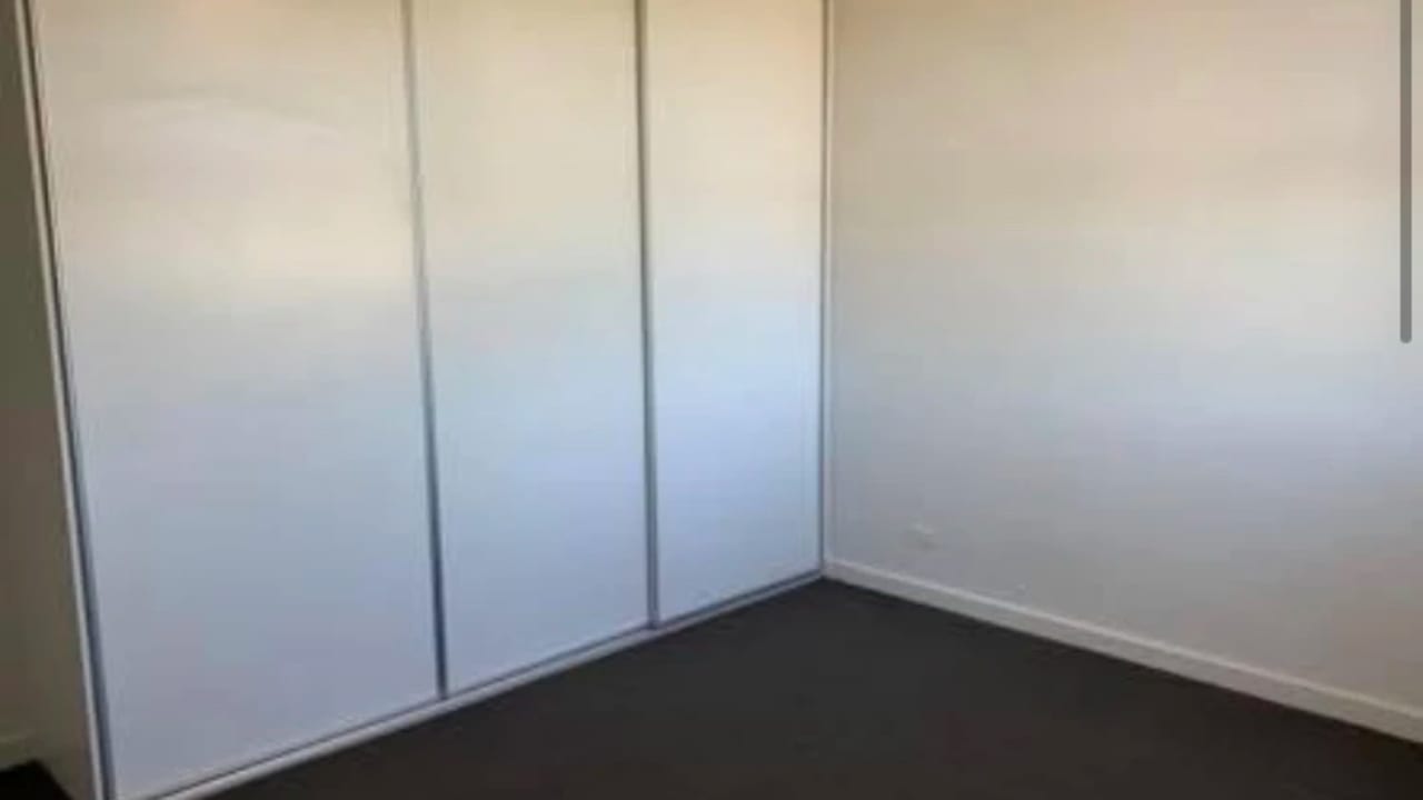 Unfurnished room in a share house